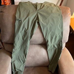 COPY - Bearbottom Ridge Ripstop Joggers